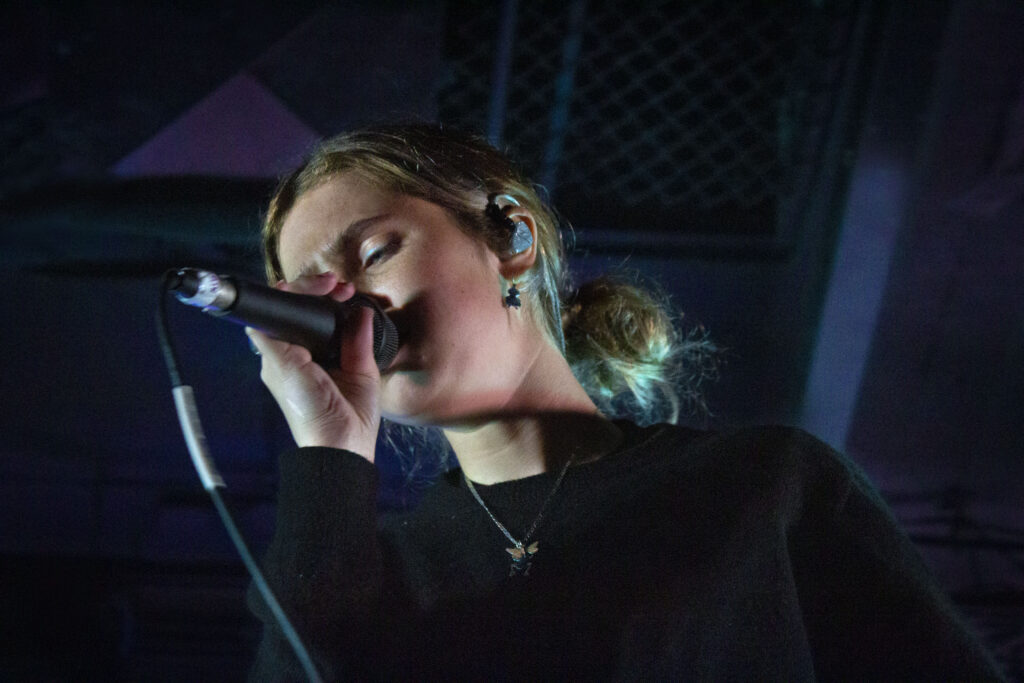 Show Review Clairo Delights Crowd At Sold Out Hometown Show